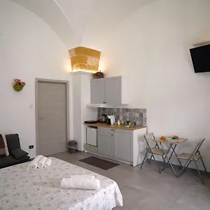 Monolocale Station , Bríndisi Italia