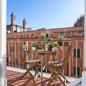 Townhouse By The Spanish Steps , Roma Italia