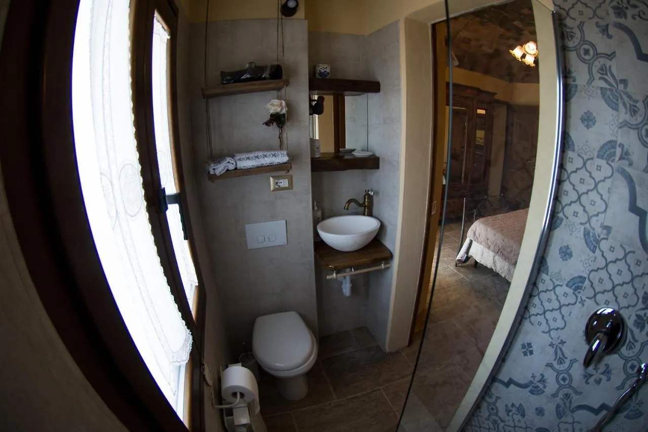 Antica Casa Del Glicine Apartment Poggibonsi Italy