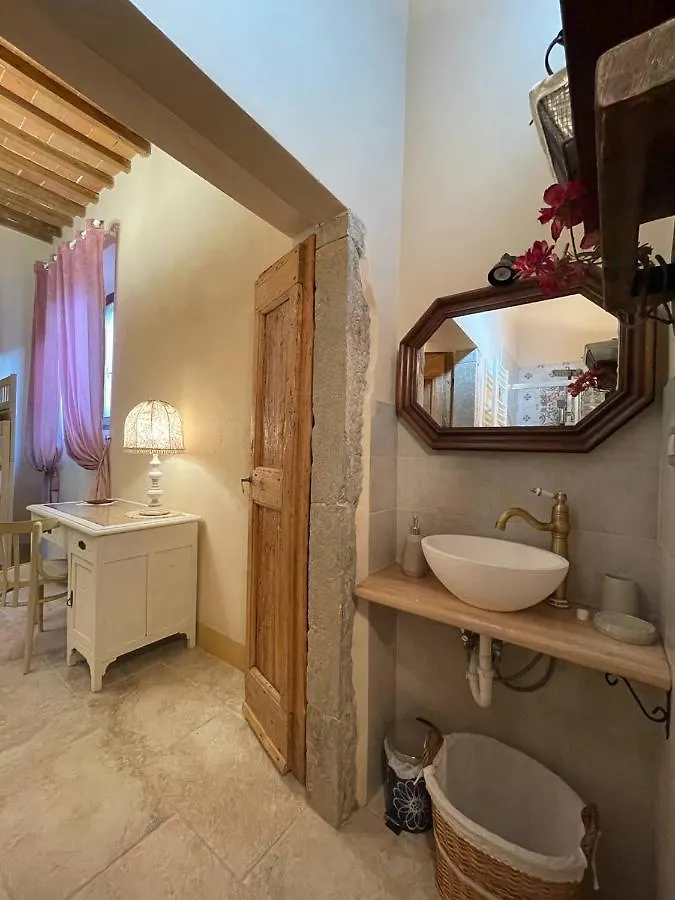 Antica Casa Del Glicine Apartment Poggibonsi